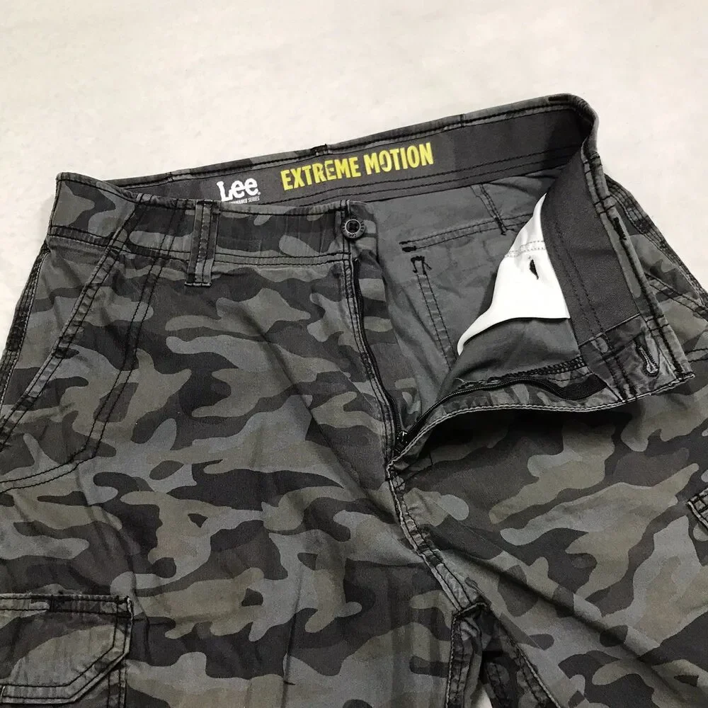 LEE Extreme Motion Performance Cargo Shorts Men 32 Green Camo